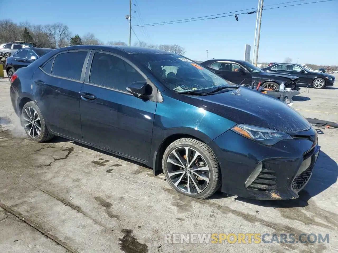4 Photograph of a damaged car 2T1BURHE6KC168431 TOYOTA COROLLA 2019