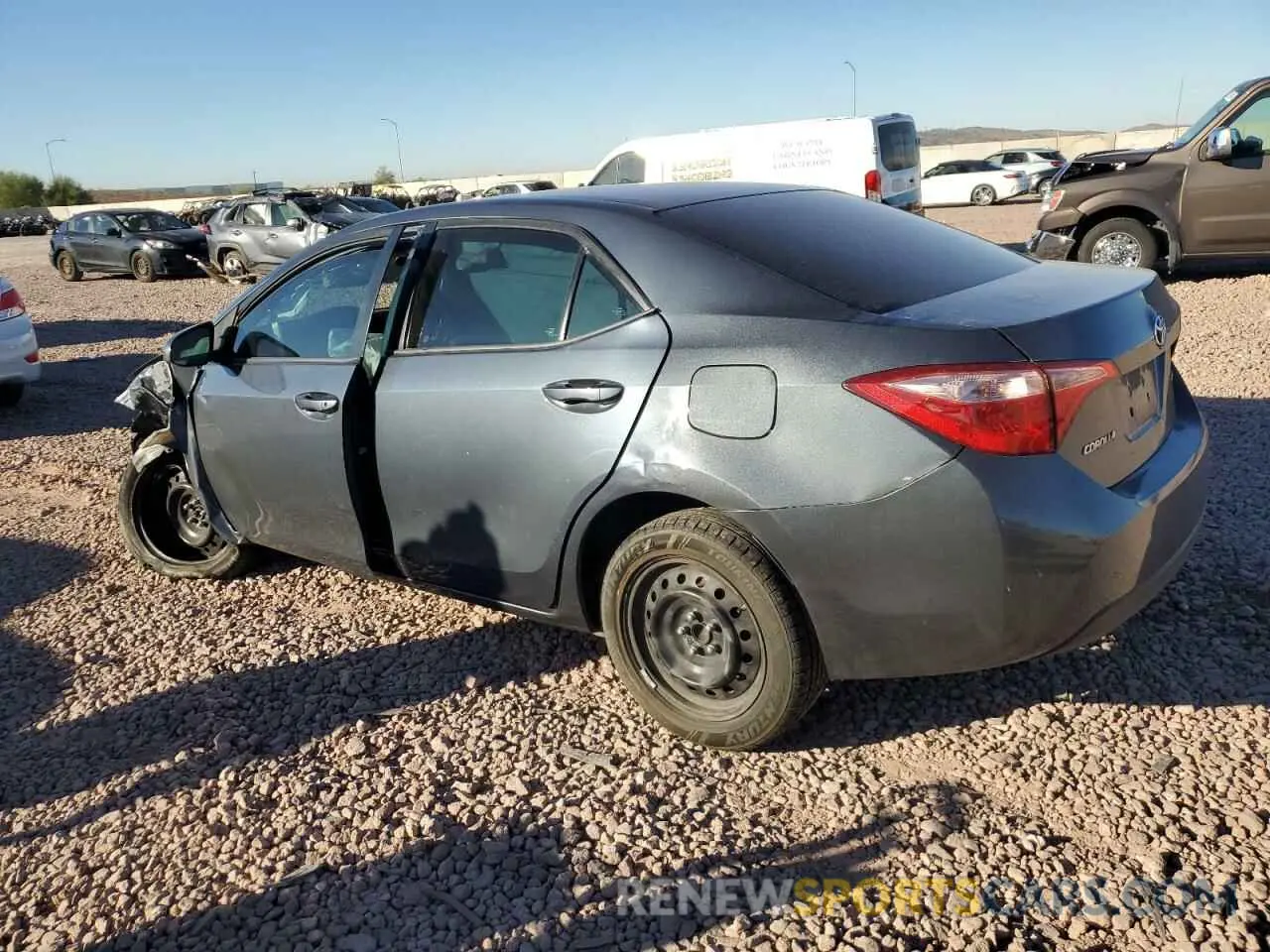 2 Photograph of a damaged car 2T1BURHE6KC169630 TOYOTA COROLLA 2019