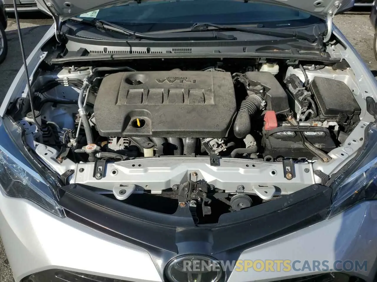 11 Photograph of a damaged car 2T1BURHE6KC170406 TOYOTA COROLLA 2019
