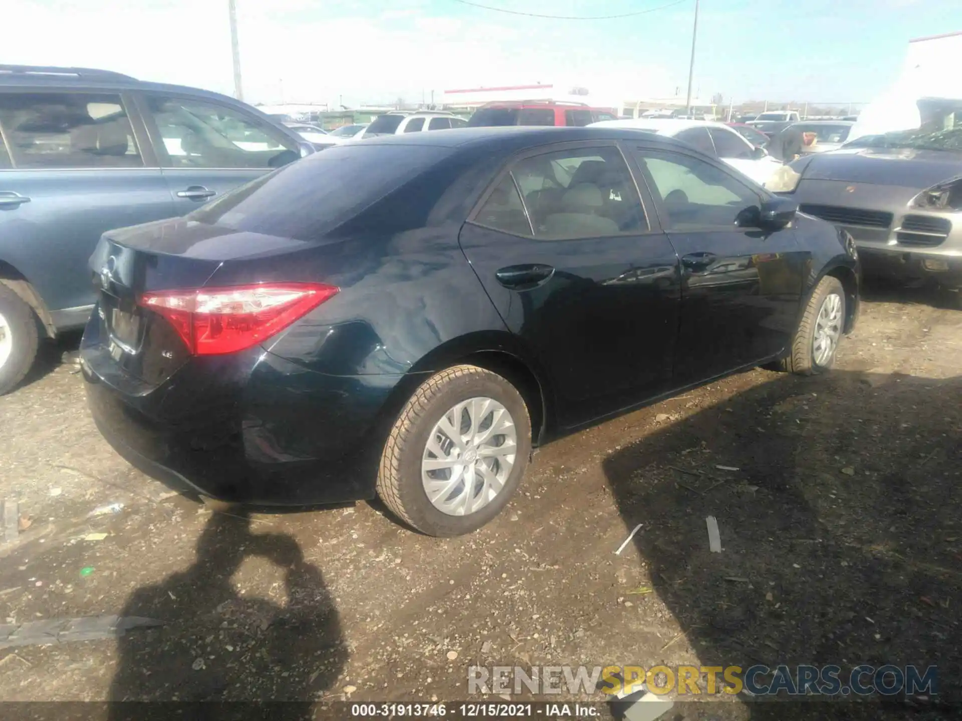 4 Photograph of a damaged car 2T1BURHE6KC173578 TOYOTA COROLLA 2019