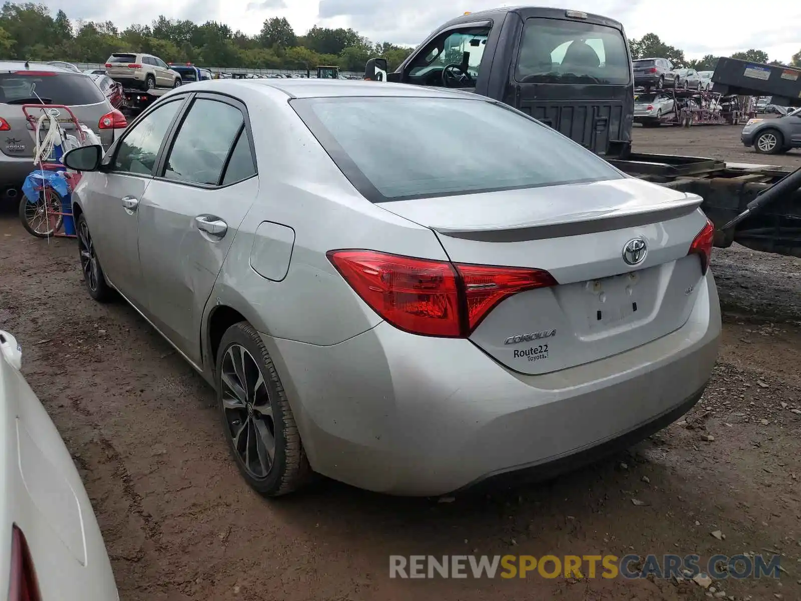 3 Photograph of a damaged car 2T1BURHE6KC176108 TOYOTA COROLLA 2019