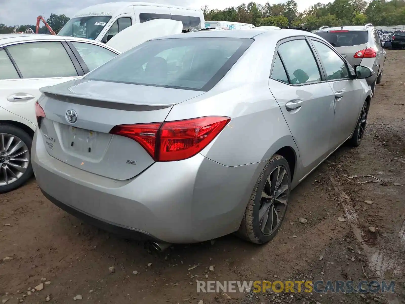 4 Photograph of a damaged car 2T1BURHE6KC176108 TOYOTA COROLLA 2019