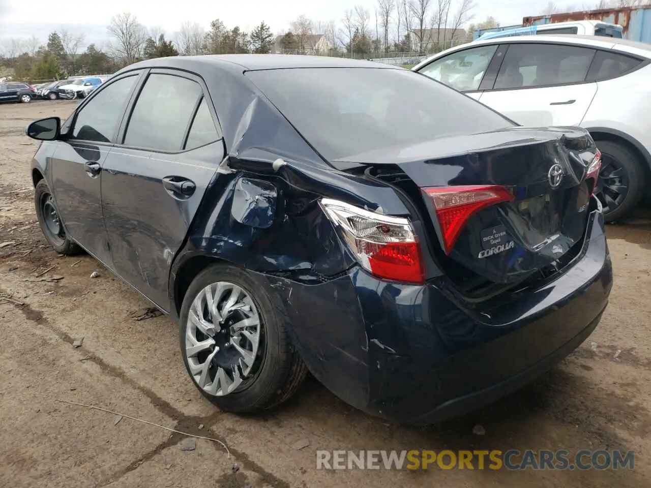 3 Photograph of a damaged car 2T1BURHE6KC176433 TOYOTA COROLLA 2019
