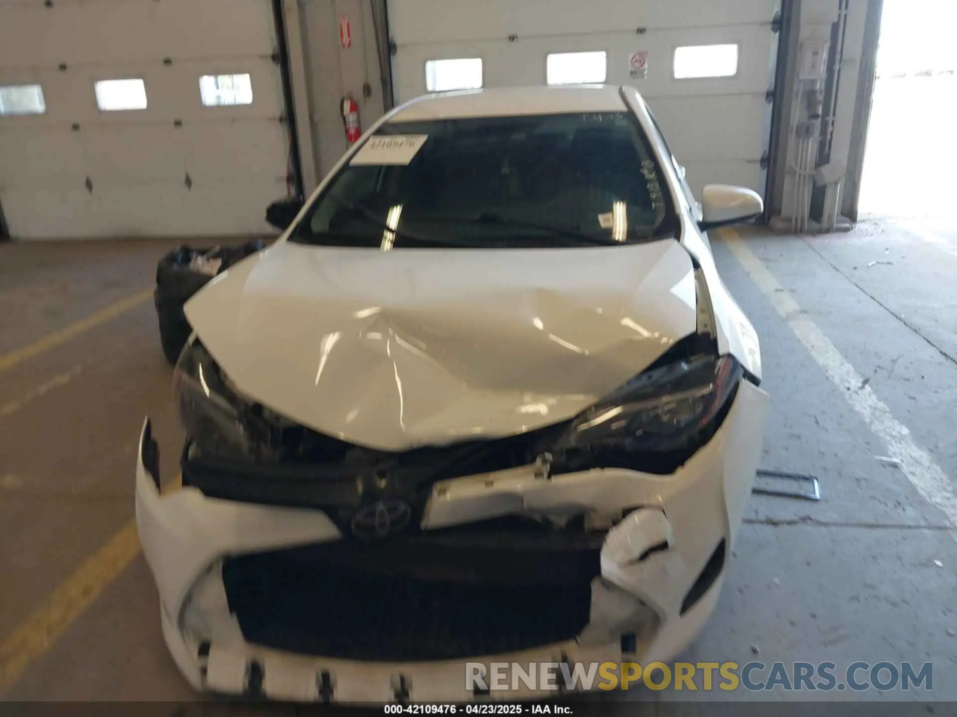 12 Photograph of a damaged car 2T1BURHE6KC177081 TOYOTA COROLLA 2019
