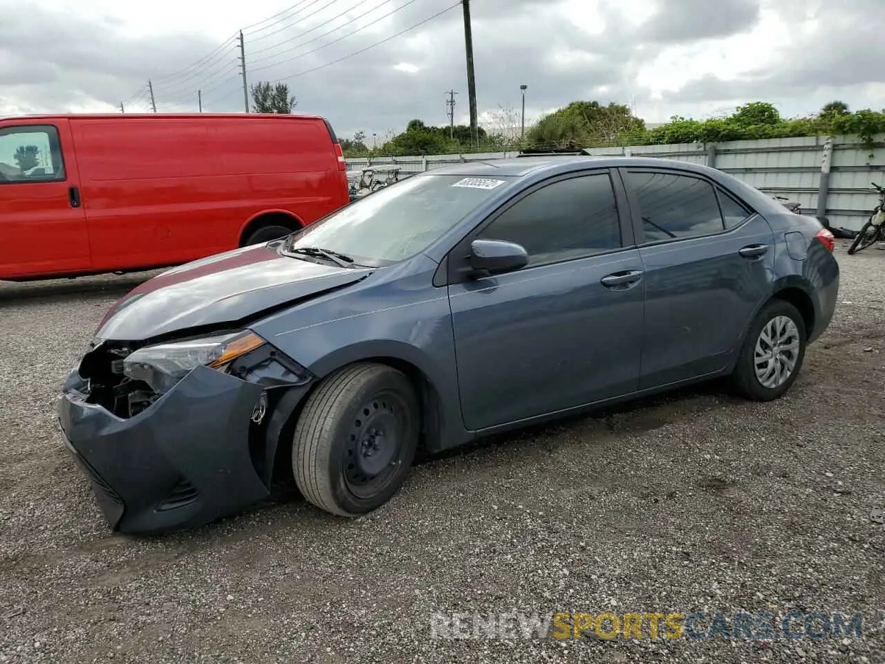 1 Photograph of a damaged car 2T1BURHE6KC179977 TOYOTA COROLLA 2019
