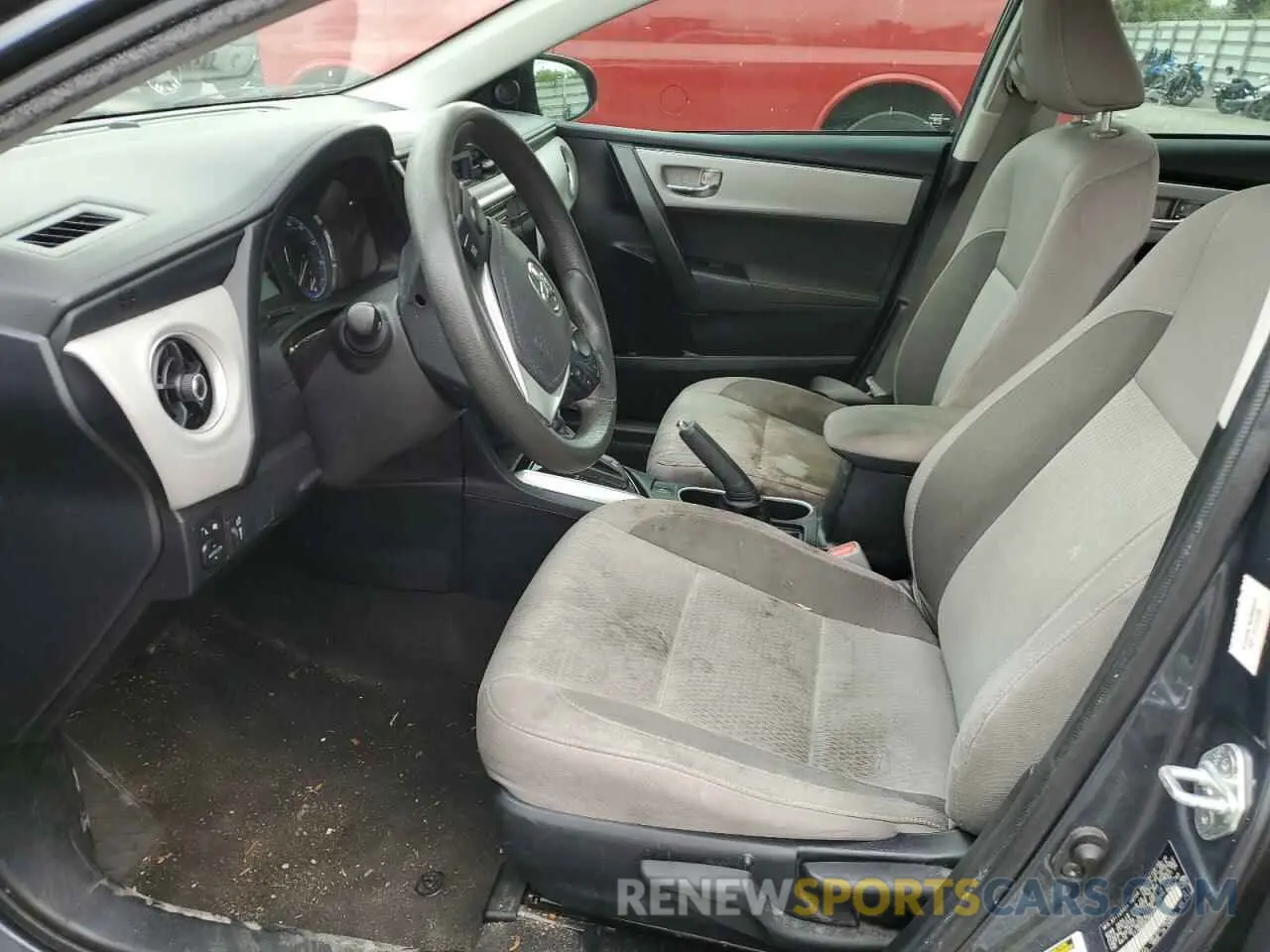 7 Photograph of a damaged car 2T1BURHE6KC179977 TOYOTA COROLLA 2019