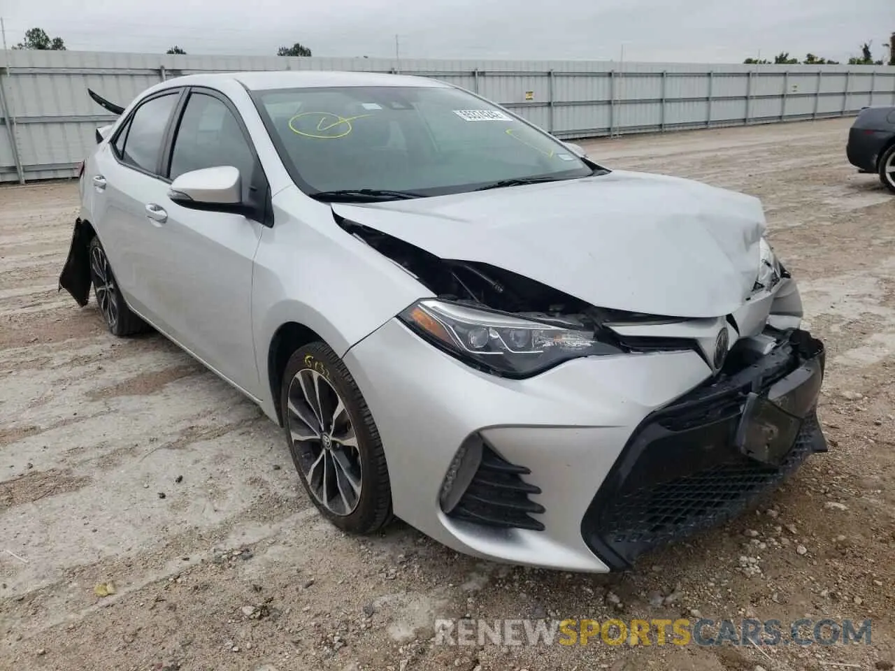 1 Photograph of a damaged car 2T1BURHE6KC182393 TOYOTA COROLLA 2019