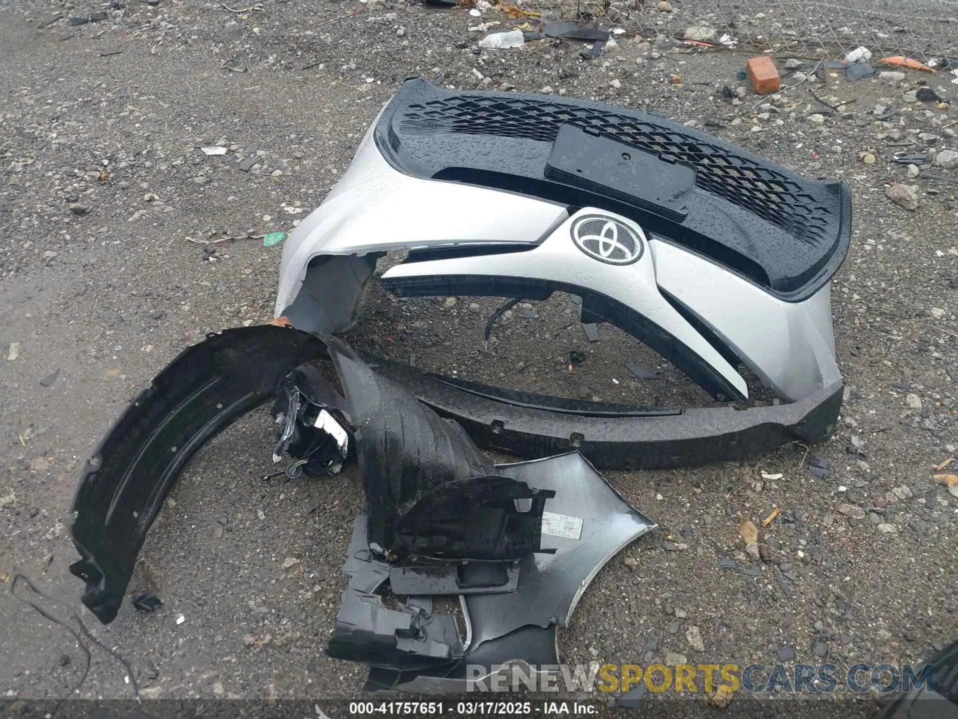 11 Photograph of a damaged car 2T1BURHE6KC182863 TOYOTA COROLLA 2019