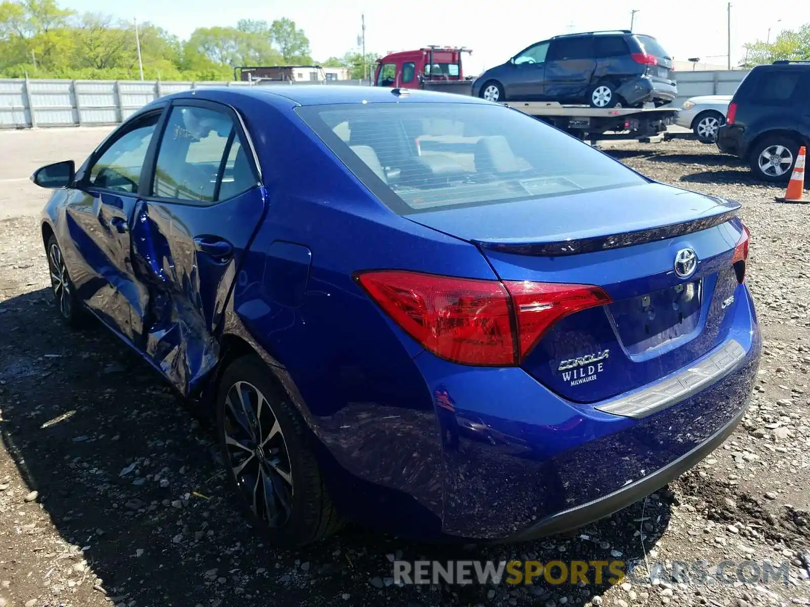 3 Photograph of a damaged car 2T1BURHE6KC186900 TOYOTA COROLLA 2019