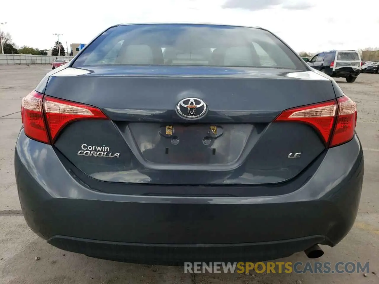 6 Photograph of a damaged car 2T1BURHE6KC189697 TOYOTA COROLLA 2019