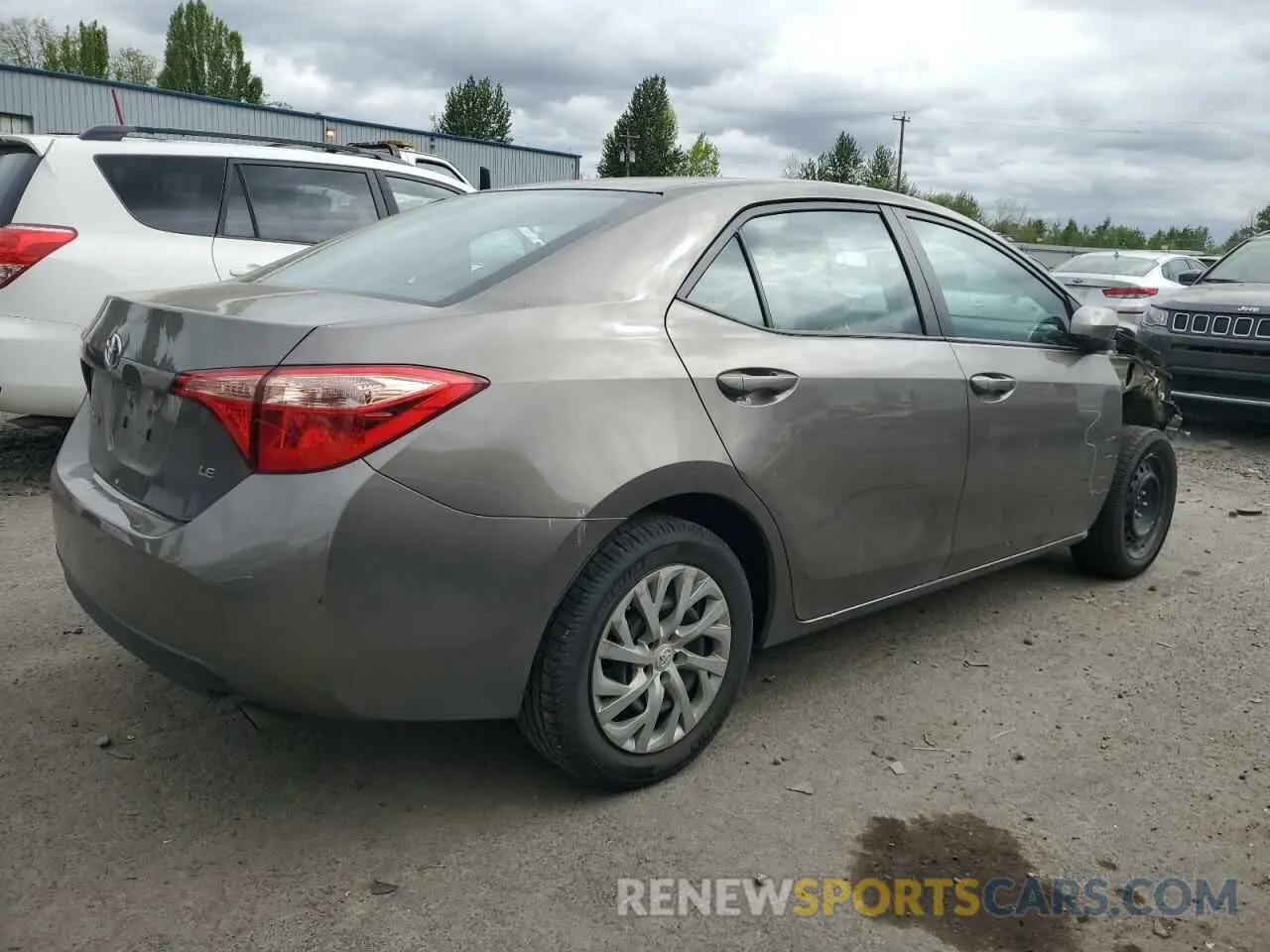 3 Photograph of a damaged car 2T1BURHE6KC190428 TOYOTA COROLLA 2019