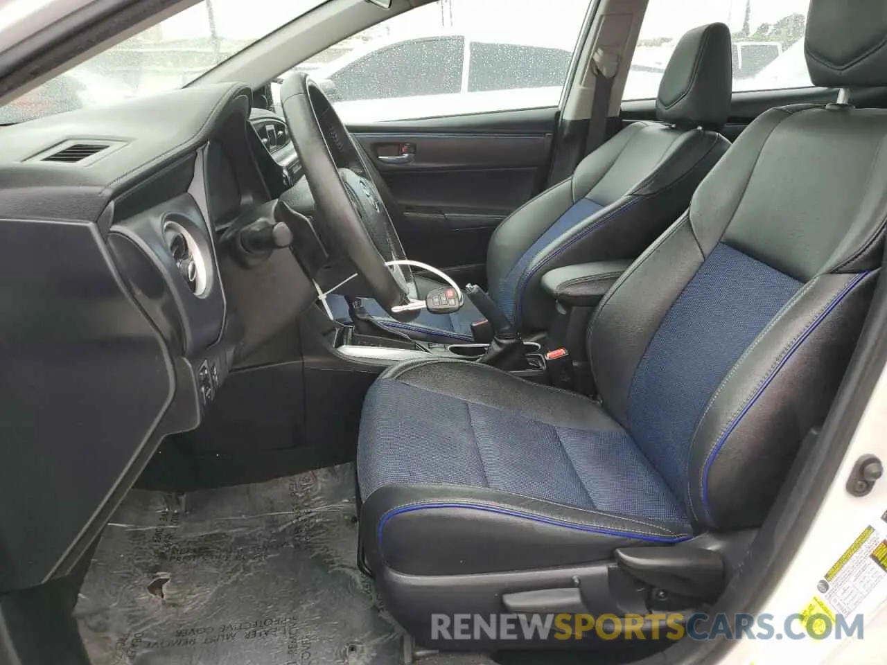 7 Photograph of a damaged car 2T1BURHE6KC190770 TOYOTA COROLLA 2019