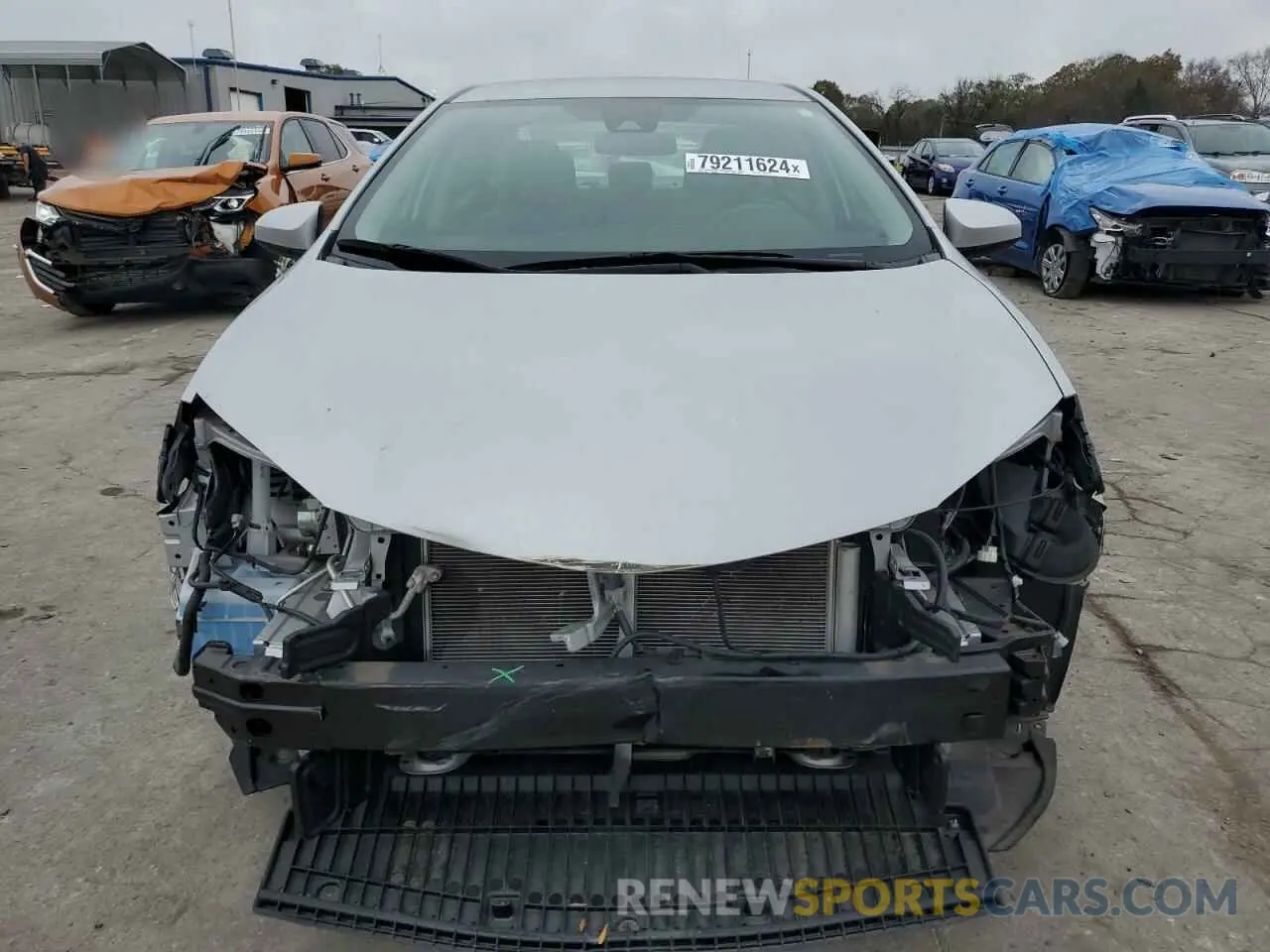 5 Photograph of a damaged car 2T1BURHE6KC191188 TOYOTA COROLLA 2019