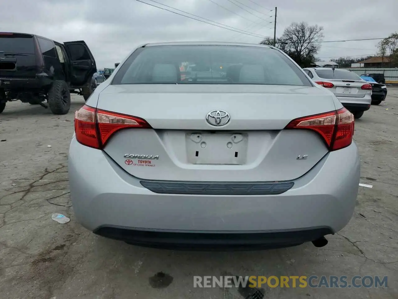 6 Photograph of a damaged car 2T1BURHE6KC191188 TOYOTA COROLLA 2019