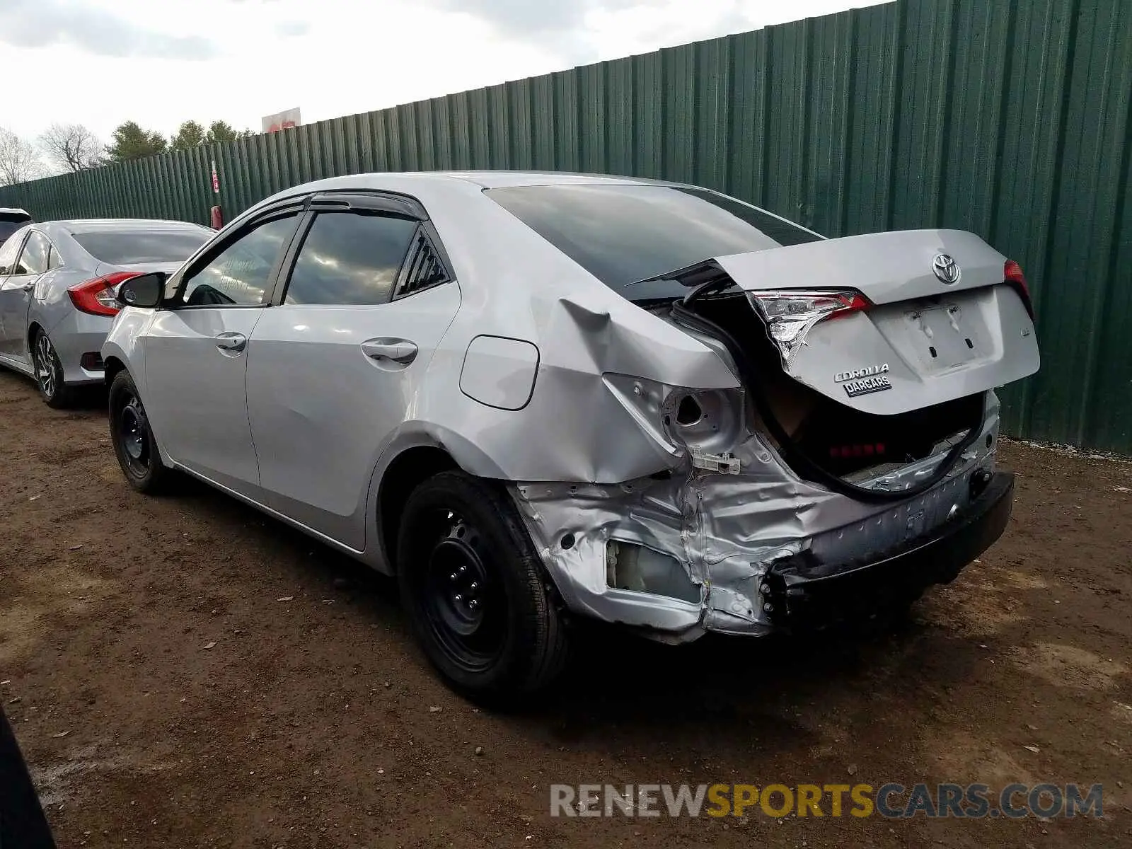 3 Photograph of a damaged car 2T1BURHE6KC194401 TOYOTA COROLLA 2019
