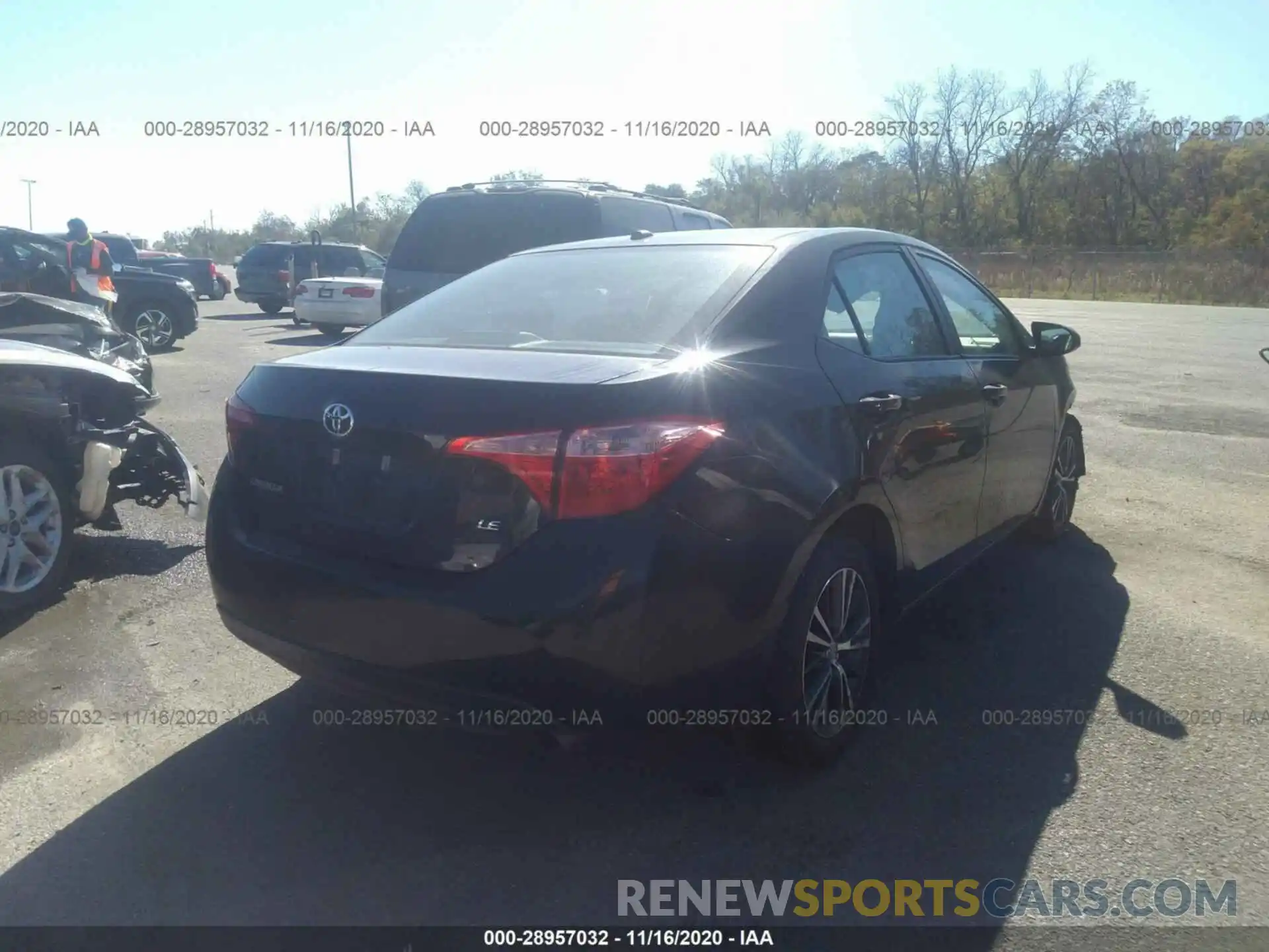 4 Photograph of a damaged car 2T1BURHE6KC196536 TOYOTA COROLLA 2019