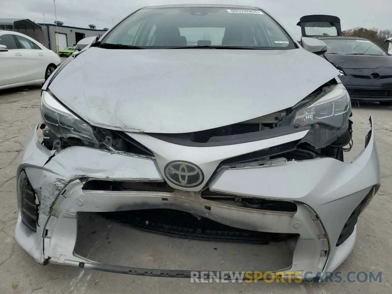 5 Photograph of a damaged car 2T1BURHE6KC198982 TOYOTA COROLLA 2019