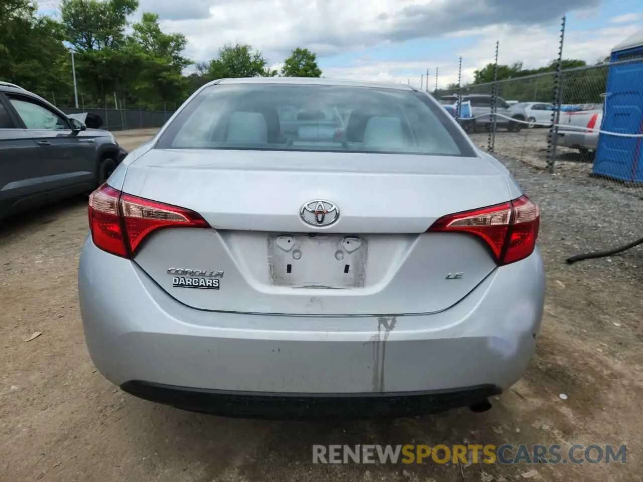 6 Photograph of a damaged car 2T1BURHE6KC200231 TOYOTA COROLLA 2019