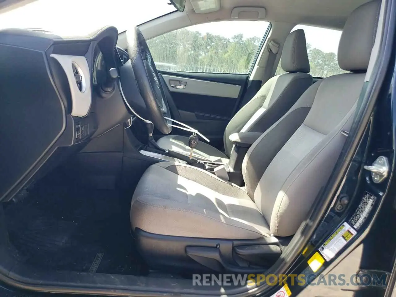 7 Photograph of a damaged car 2T1BURHE6KC206966 TOYOTA COROLLA 2019