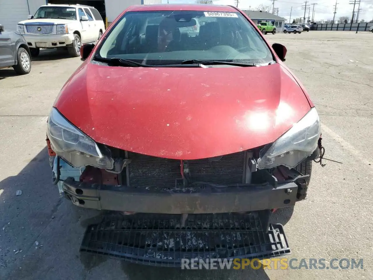 5 Photograph of a damaged car 2T1BURHE6KC208605 TOYOTA COROLLA 2019