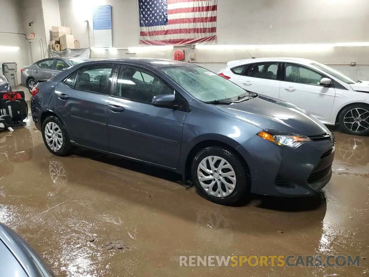 4 Photograph of a damaged car 2T1BURHE6KC211035 TOYOTA COROLLA 2019