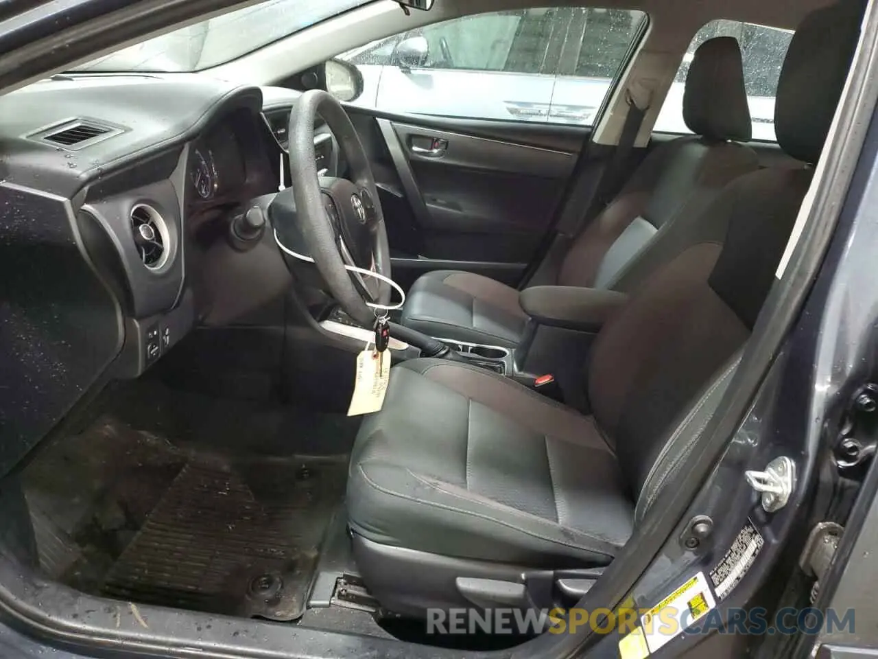7 Photograph of a damaged car 2T1BURHE6KC211035 TOYOTA COROLLA 2019