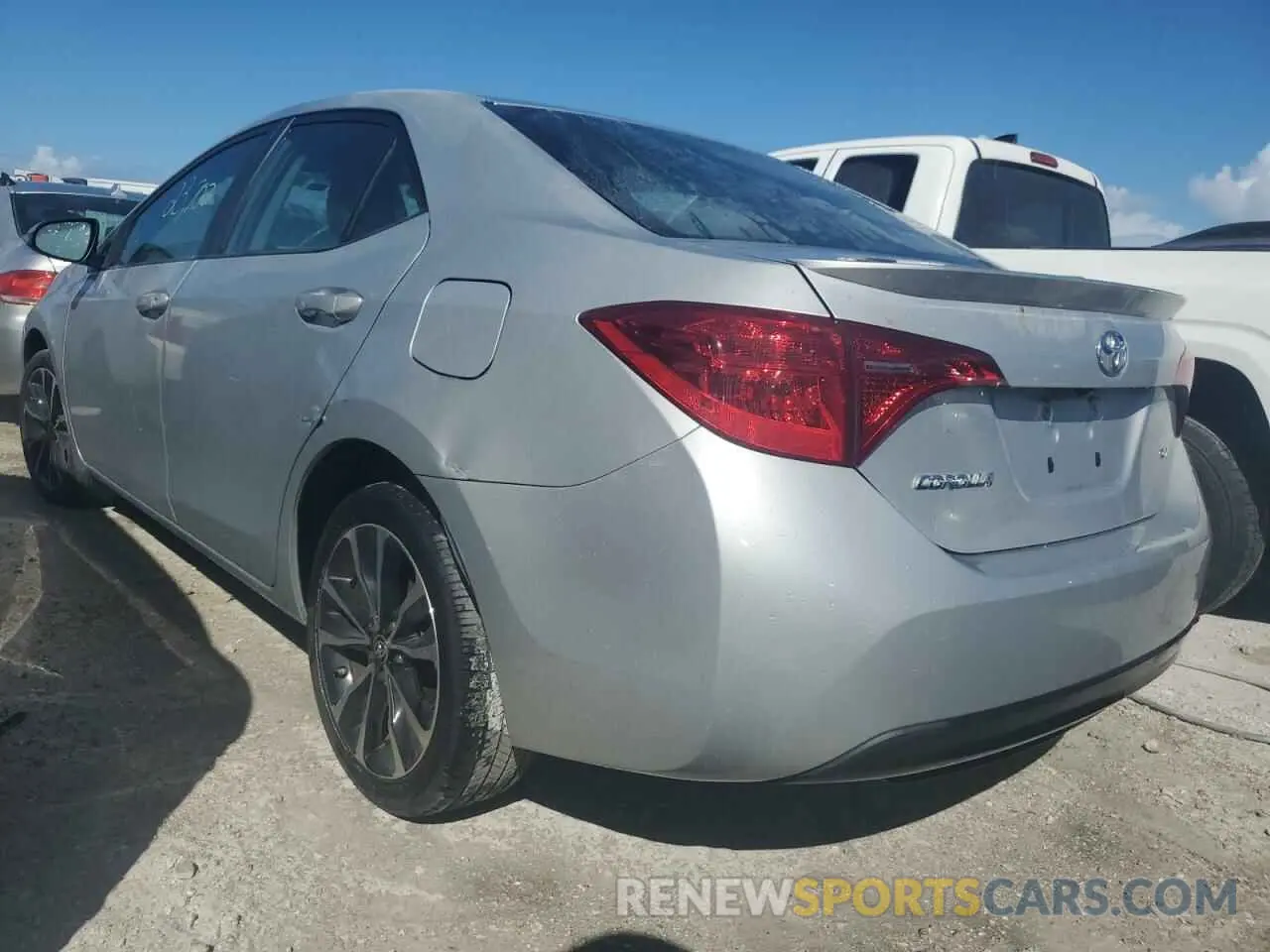 2 Photograph of a damaged car 2T1BURHE6KC211052 TOYOTA COROLLA 2019