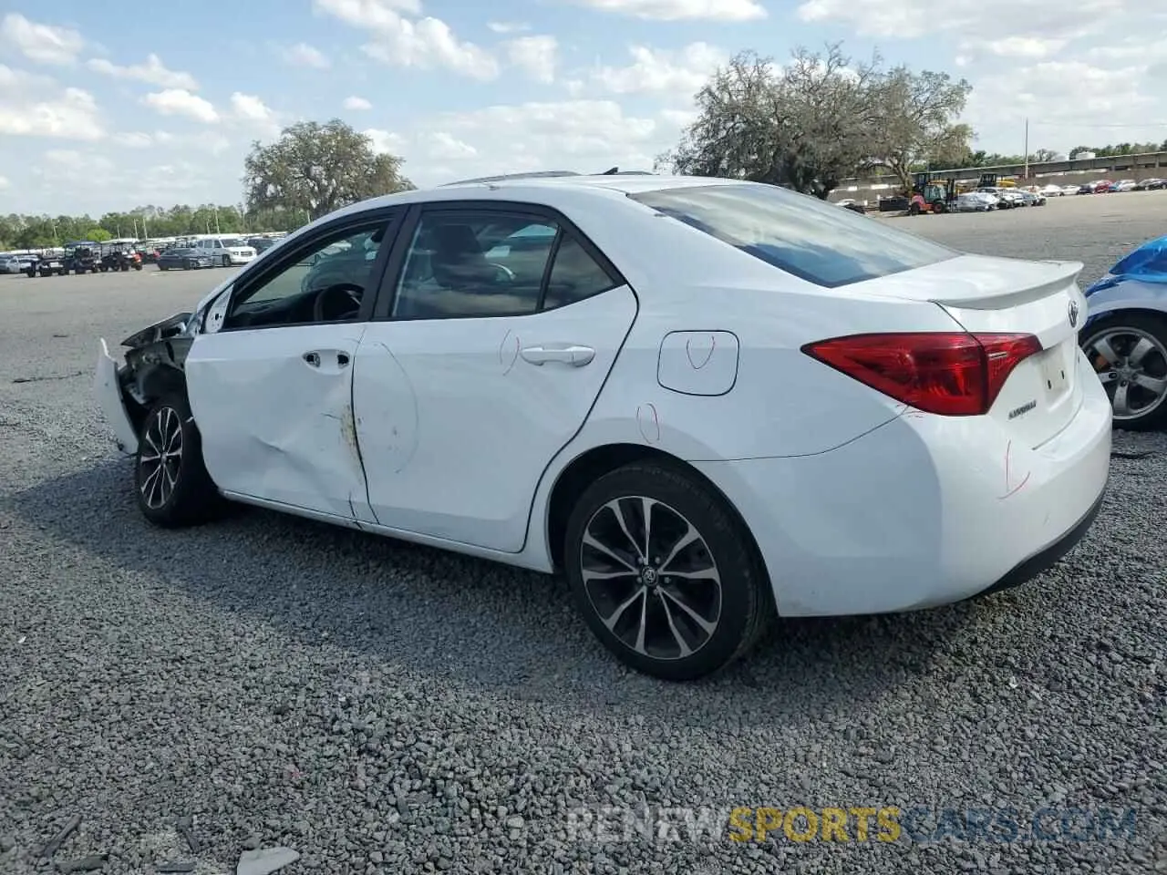 2 Photograph of a damaged car 2T1BURHE6KC211116 TOYOTA COROLLA 2019