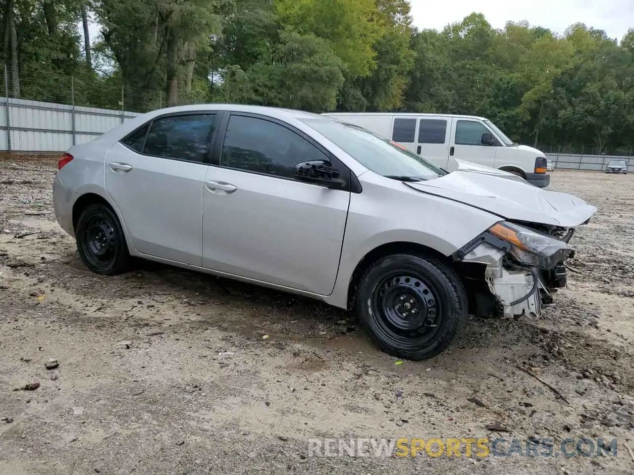 4 Photograph of a damaged car 2T1BURHE6KC211293 TOYOTA COROLLA 2019