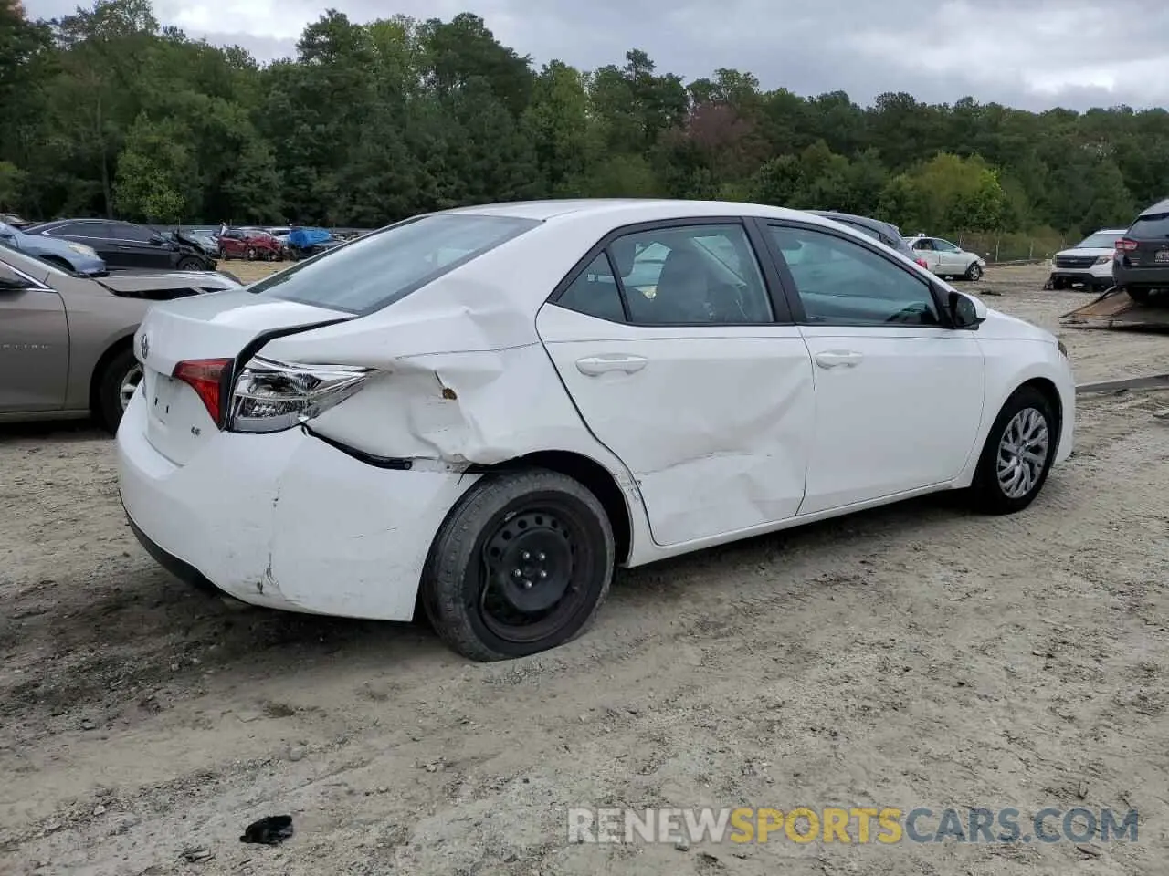 3 Photograph of a damaged car 2T1BURHE6KC212086 TOYOTA COROLLA 2019
