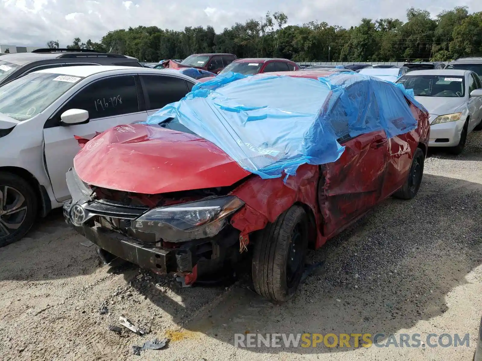 2 Photograph of a damaged car 2T1BURHE6KC212928 TOYOTA COROLLA 2019