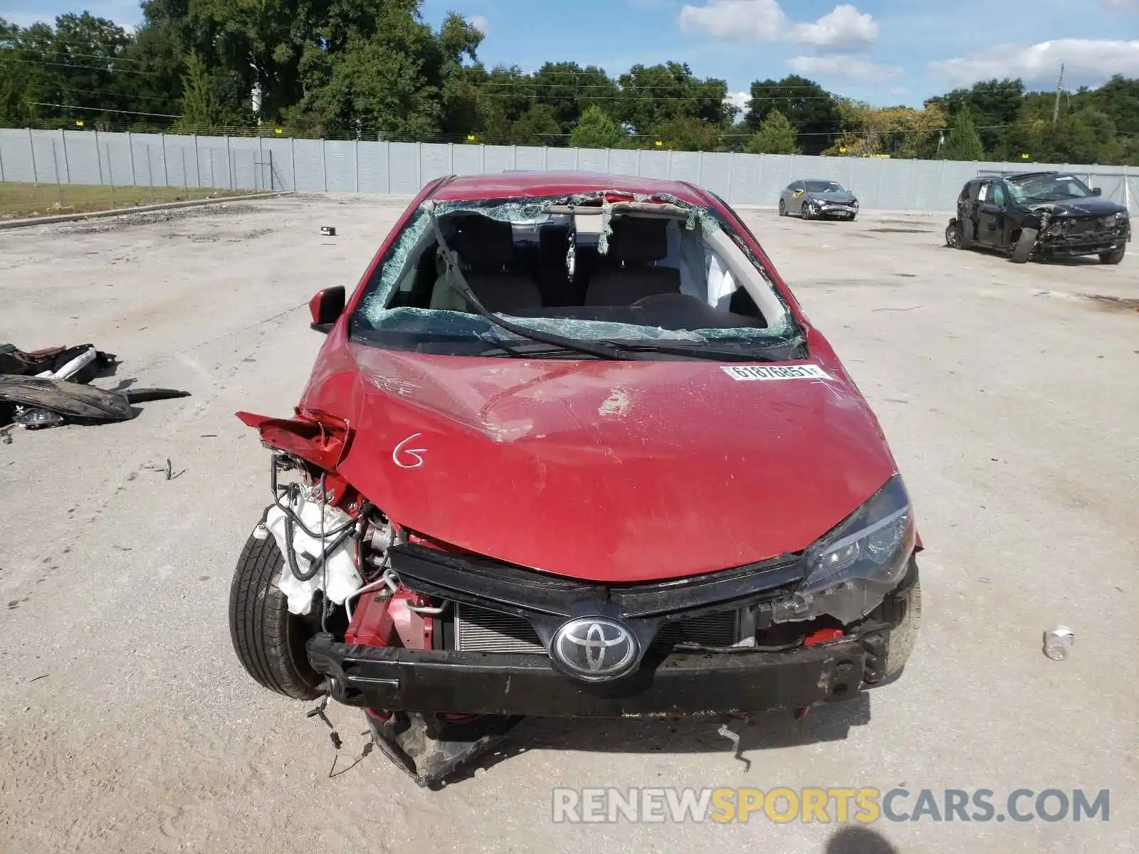 9 Photograph of a damaged car 2T1BURHE6KC212928 TOYOTA COROLLA 2019