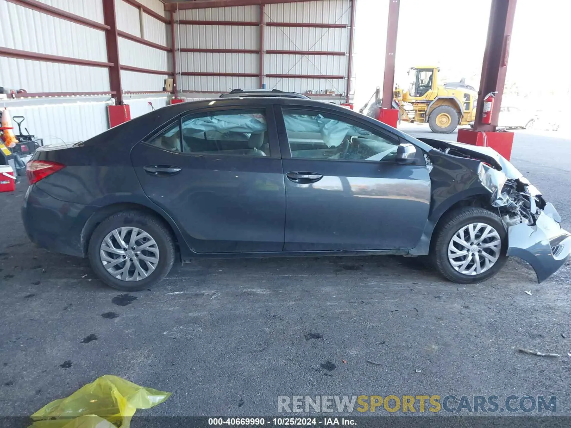 13 Photograph of a damaged car 2T1BURHE6KC216249 TOYOTA COROLLA 2019