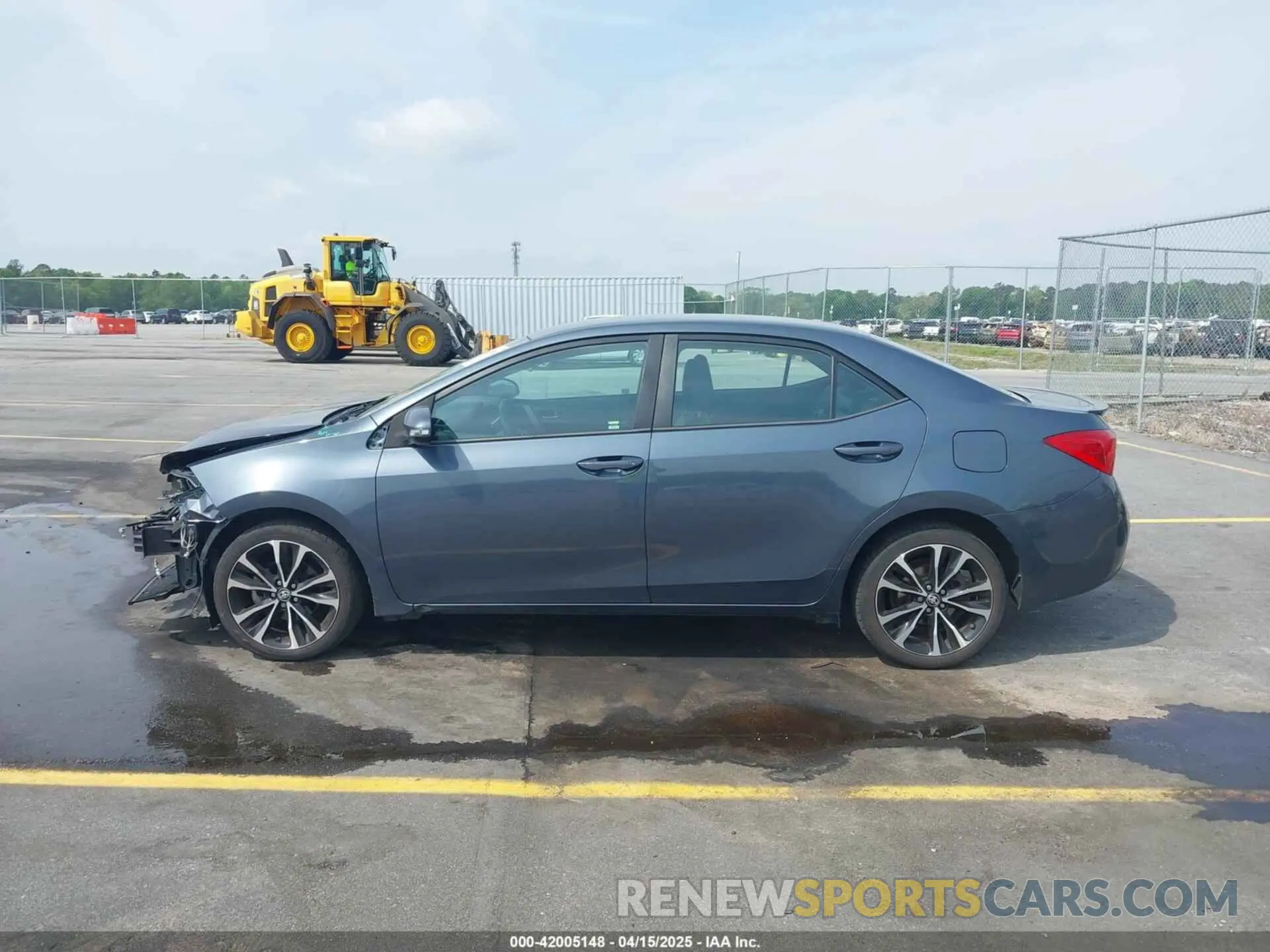 14 Photograph of a damaged car 2T1BURHE6KC223220 TOYOTA COROLLA 2019