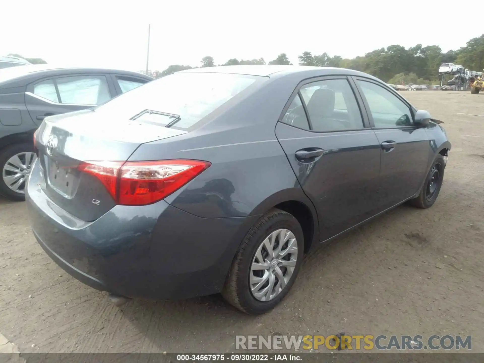 4 Photograph of a damaged car 2T1BURHE6KC227882 TOYOTA COROLLA 2019