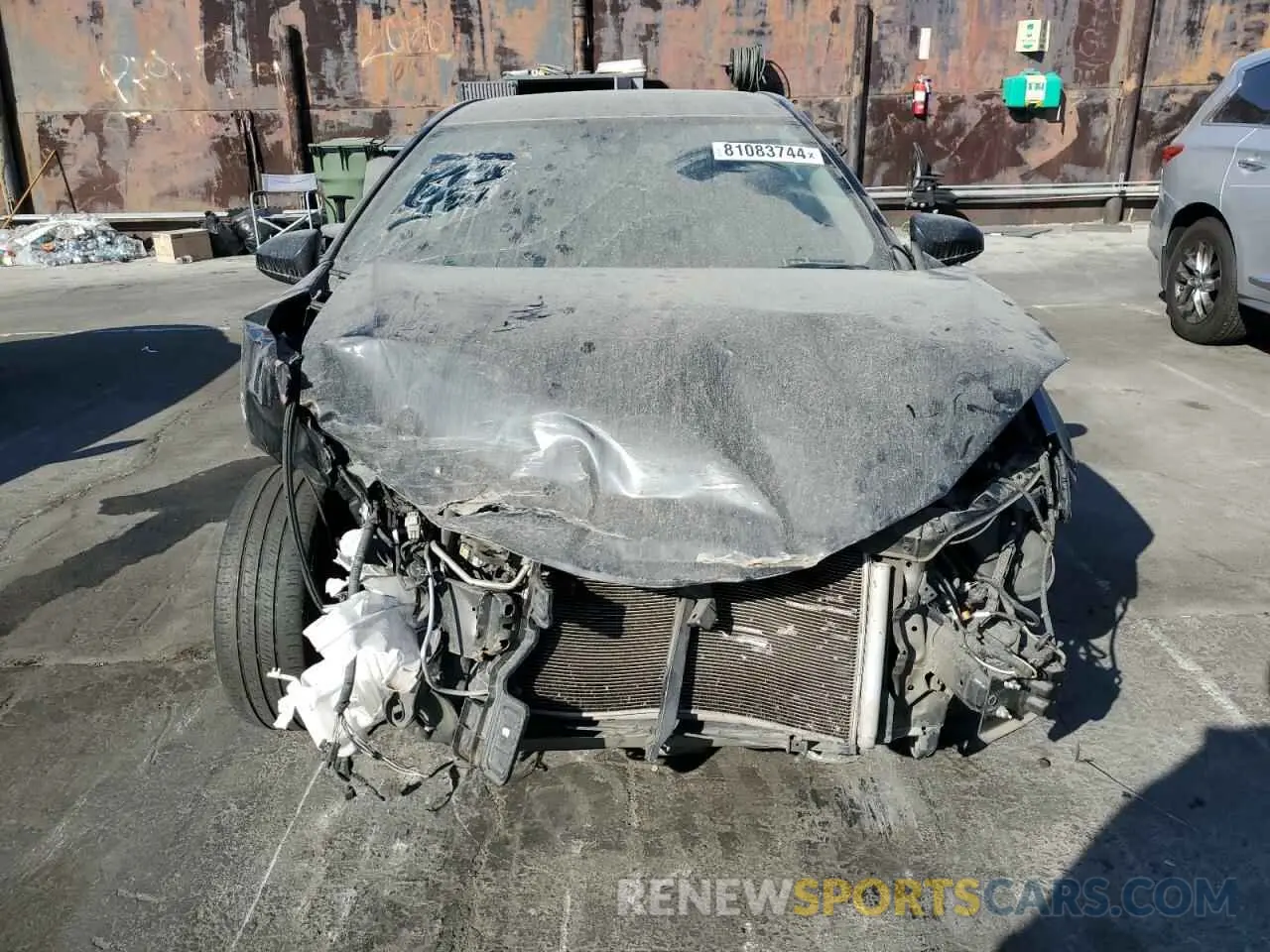 5 Photograph of a damaged car 2T1BURHE6KC231835 TOYOTA COROLLA 2019