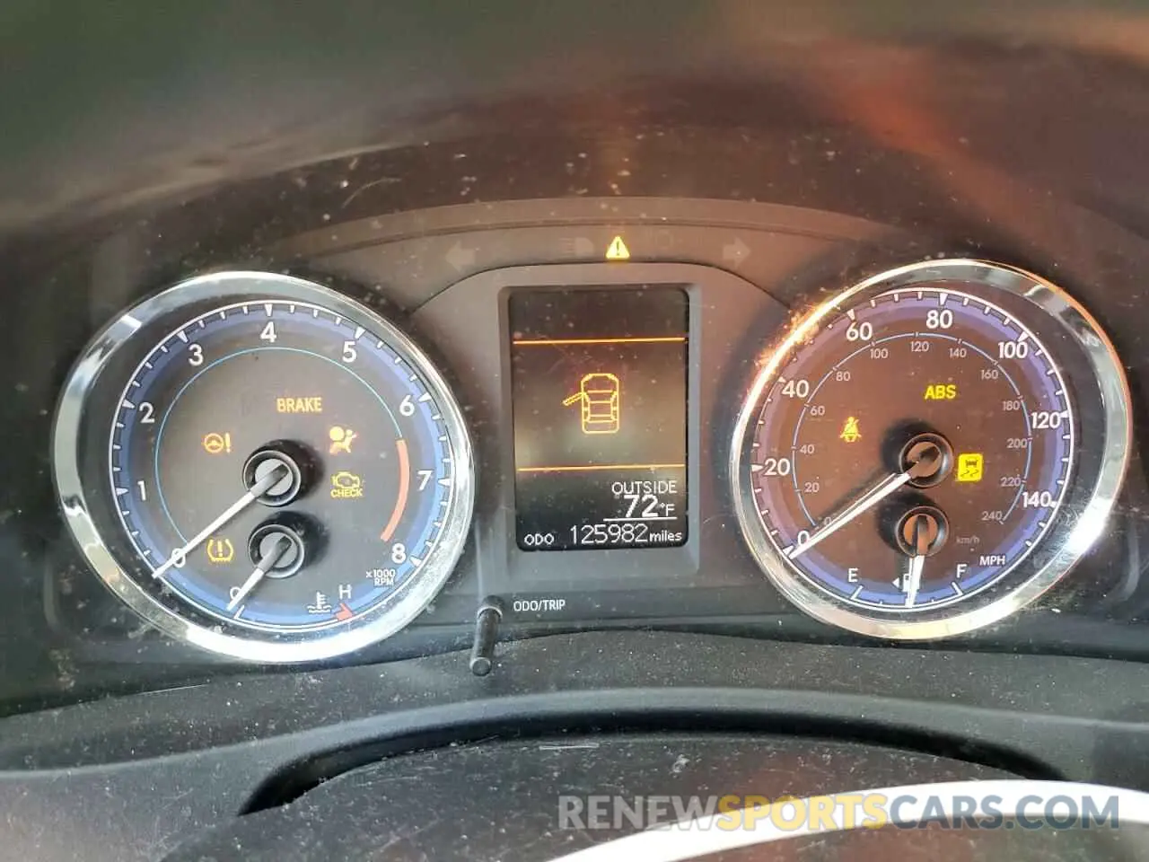 9 Photograph of a damaged car 2T1BURHE6KC231835 TOYOTA COROLLA 2019