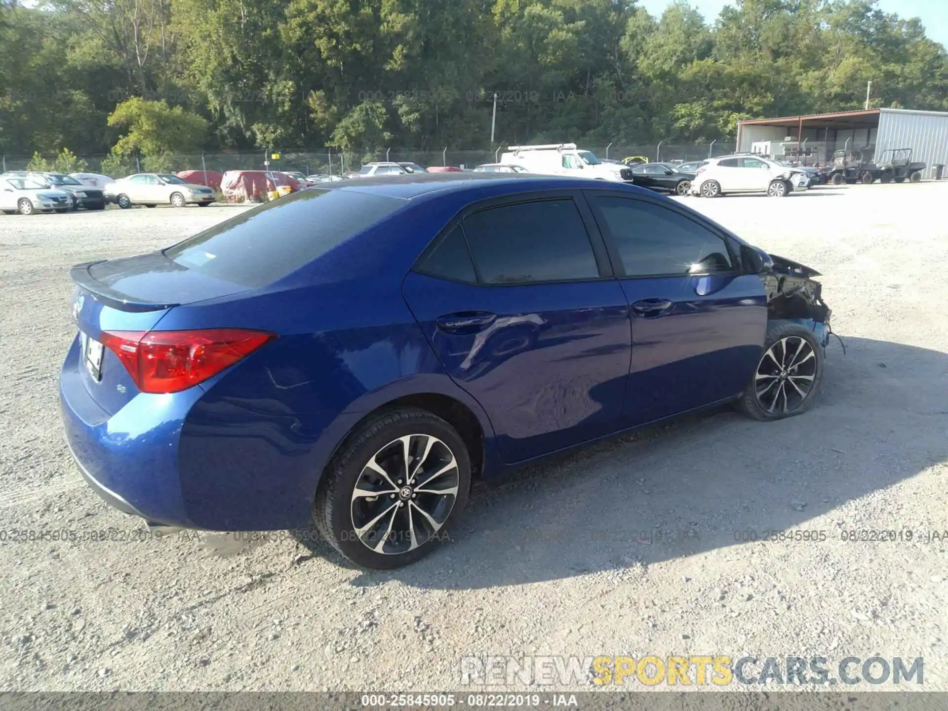 4 Photograph of a damaged car 2T1BURHE6KC232256 TOYOTA COROLLA 2019