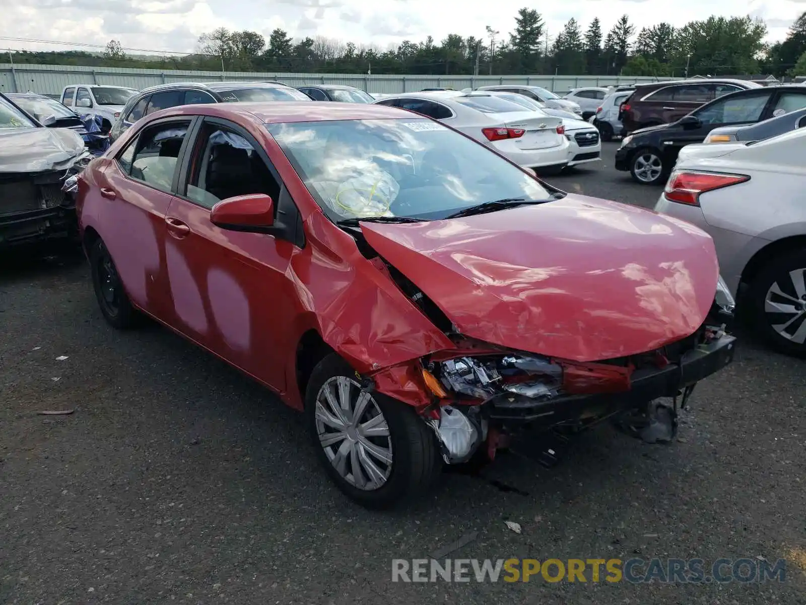 1 Photograph of a damaged car 2T1BURHE6KC232824 TOYOTA COROLLA 2019