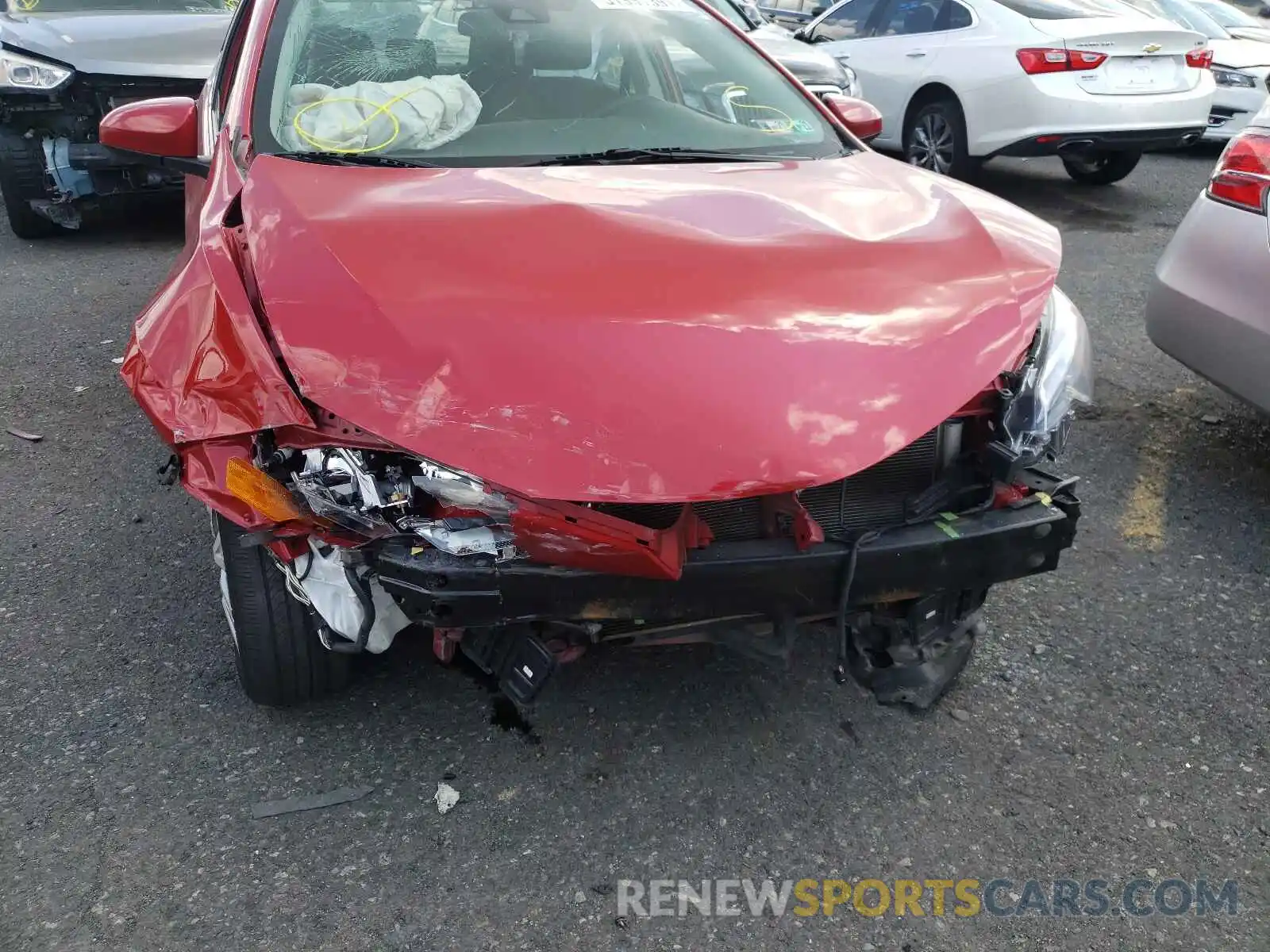 9 Photograph of a damaged car 2T1BURHE6KC232824 TOYOTA COROLLA 2019