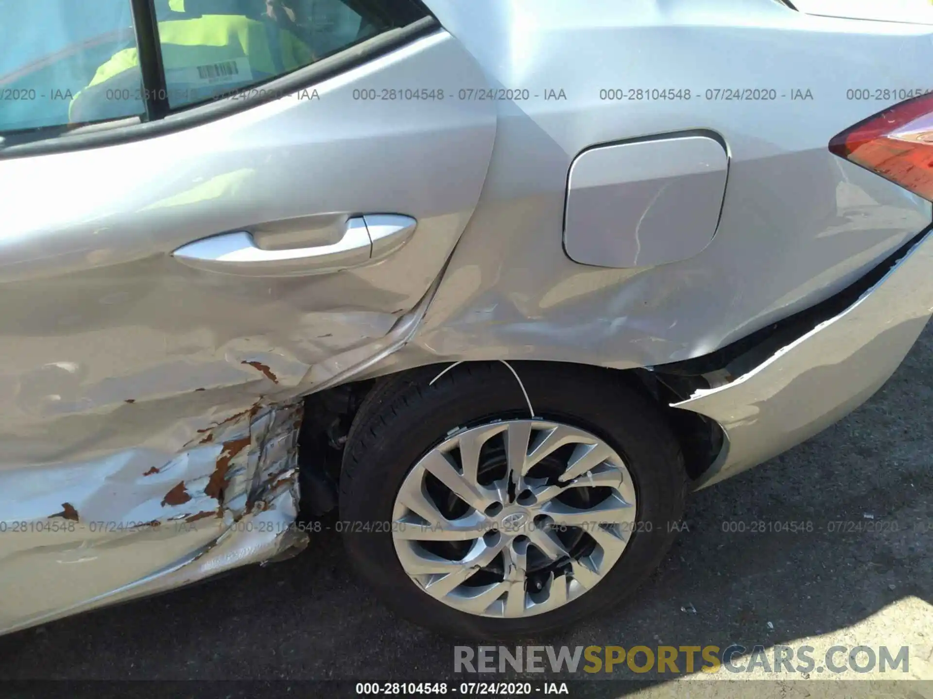 6 Photograph of a damaged car 2T1BURHE6KC233147 TOYOTA COROLLA 2019