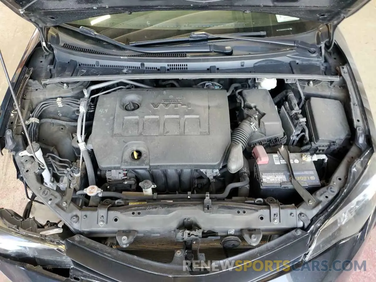 11 Photograph of a damaged car 2T1BURHE6KC233908 TOYOTA COROLLA 2019