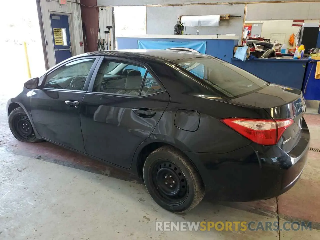 2 Photograph of a damaged car 2T1BURHE6KC233908 TOYOTA COROLLA 2019