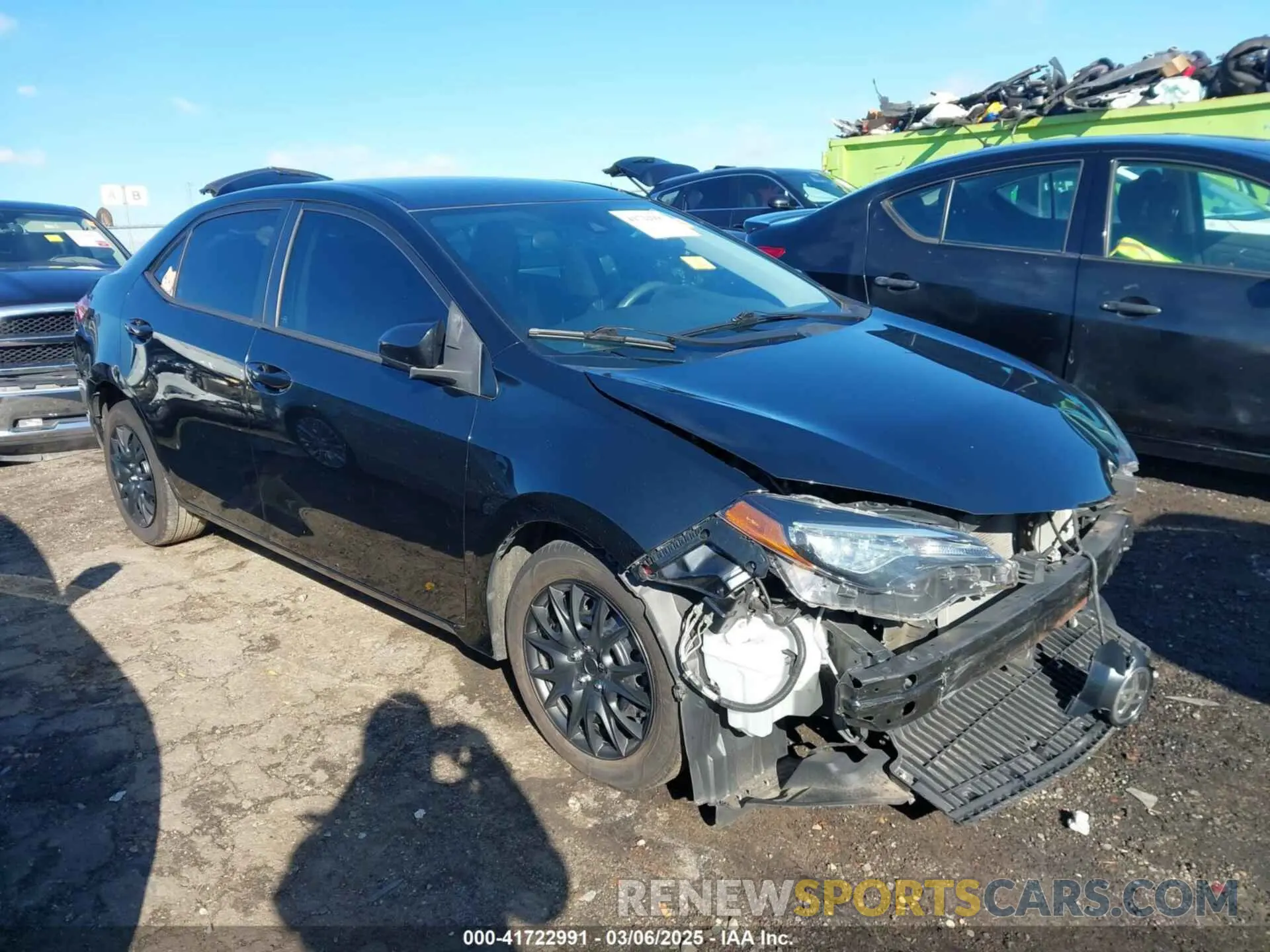 1 Photograph of a damaged car 2T1BURHE6KC235402 TOYOTA COROLLA 2019