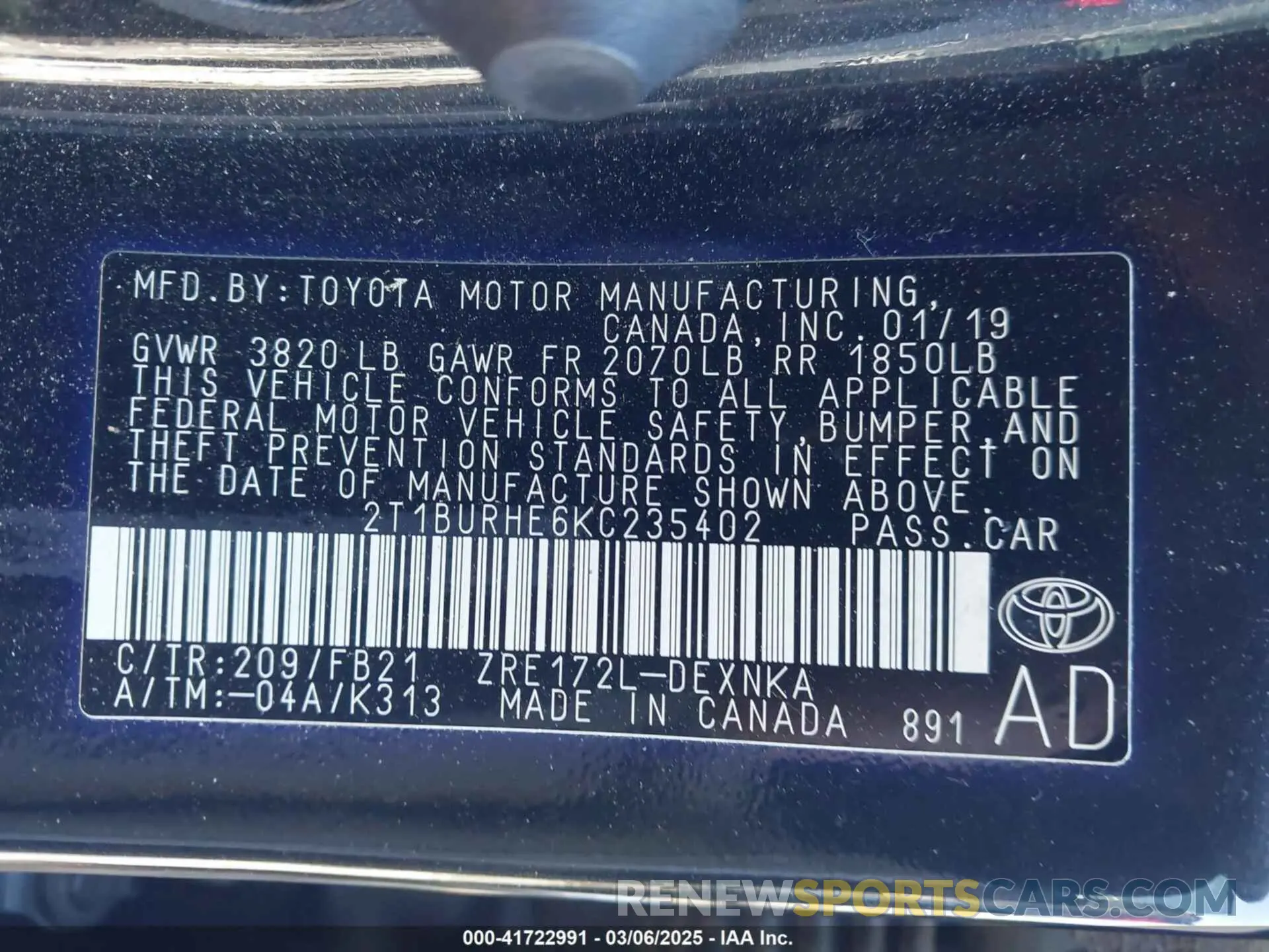 9 Photograph of a damaged car 2T1BURHE6KC235402 TOYOTA COROLLA 2019