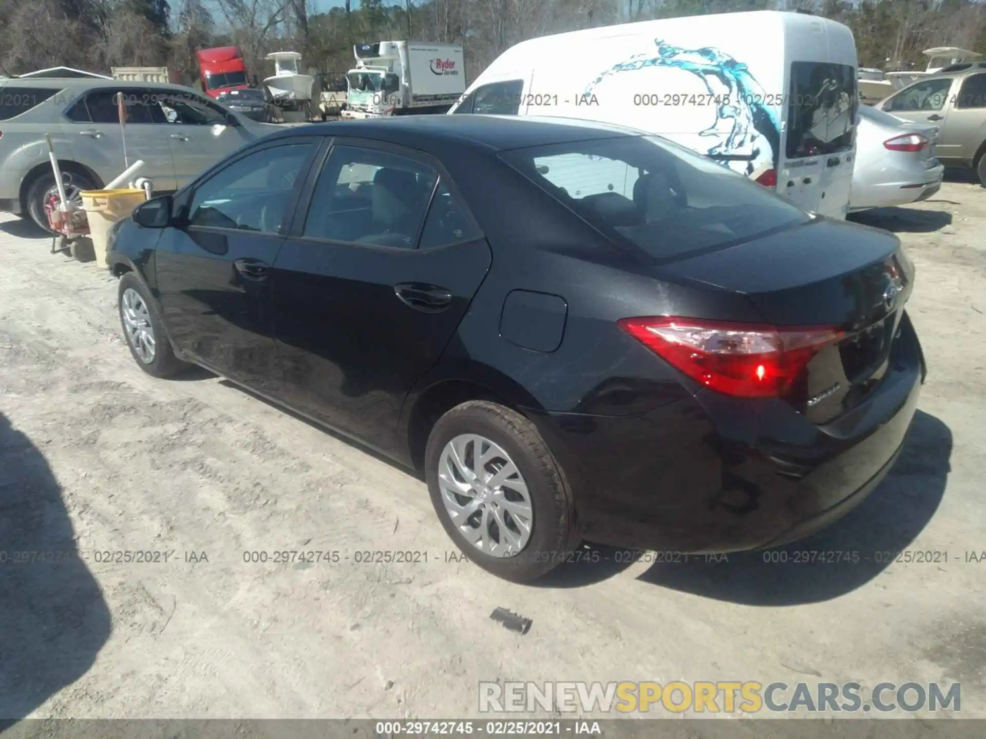 3 Photograph of a damaged car 2T1BURHE6KC235917 TOYOTA COROLLA 2019