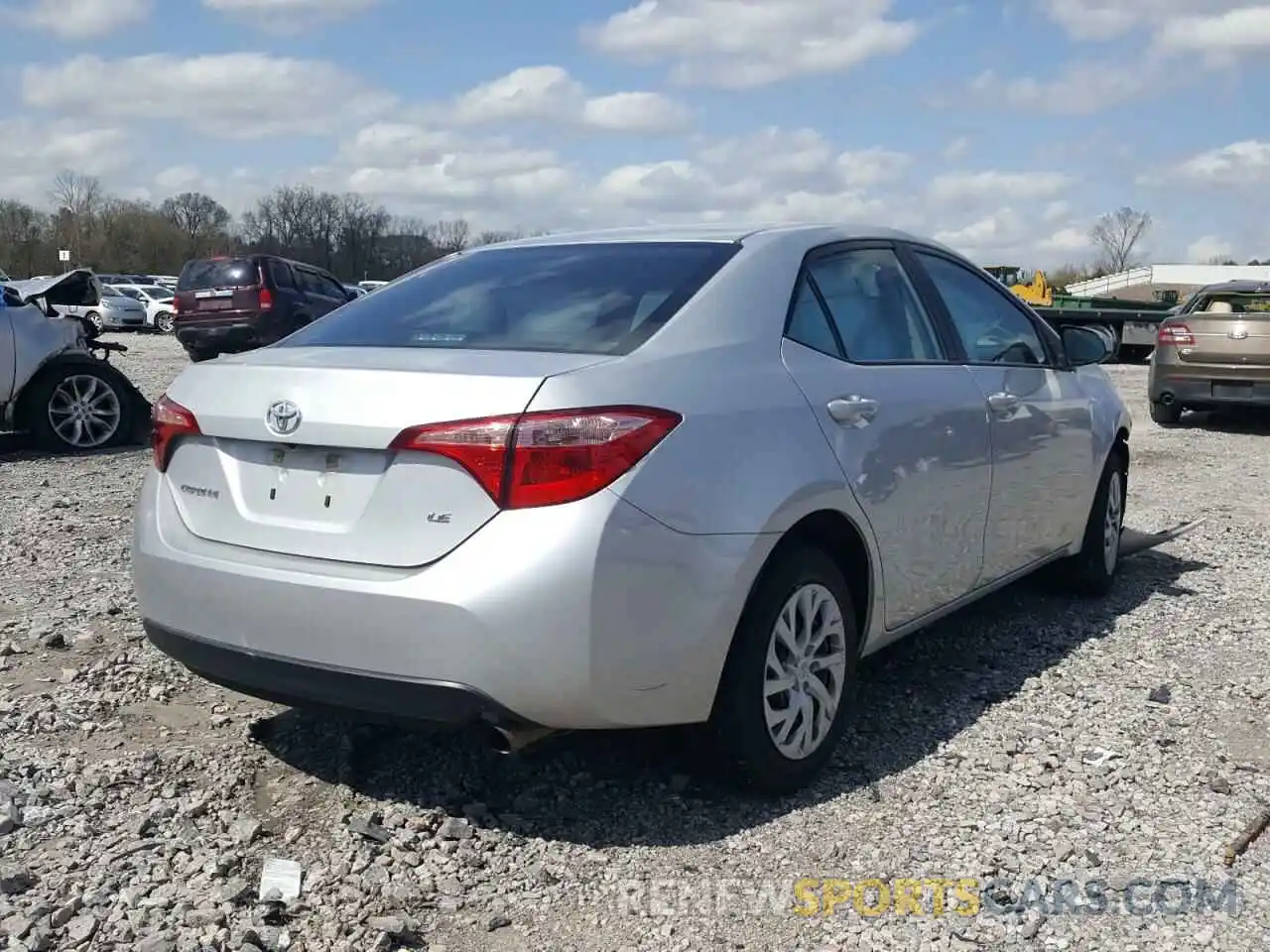 4 Photograph of a damaged car 2T1BURHE6KC236971 TOYOTA COROLLA 2019