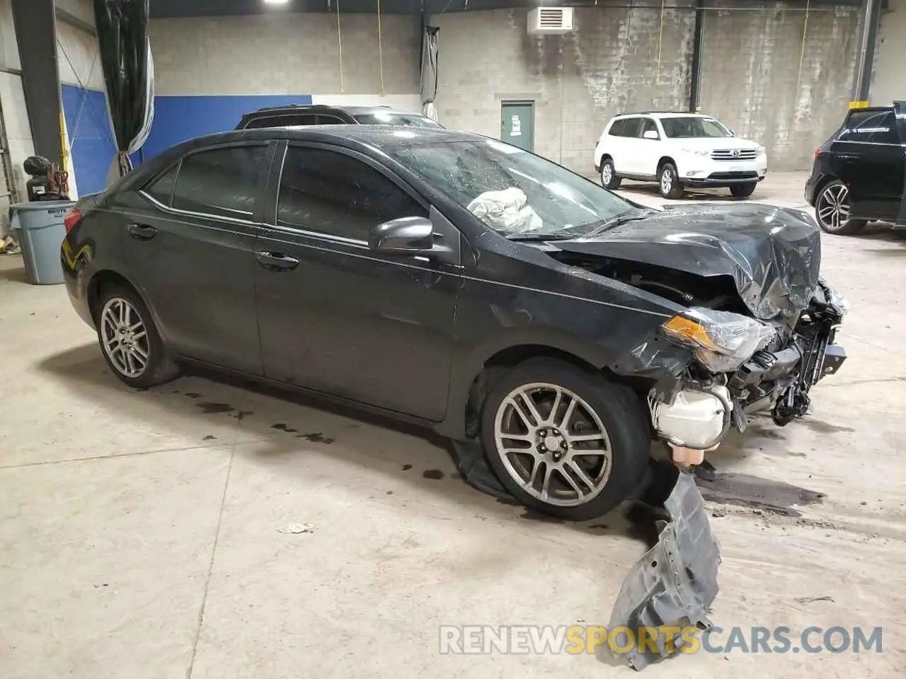 4 Photograph of a damaged car 2T1BURHE6KC239496 TOYOTA COROLLA 2019