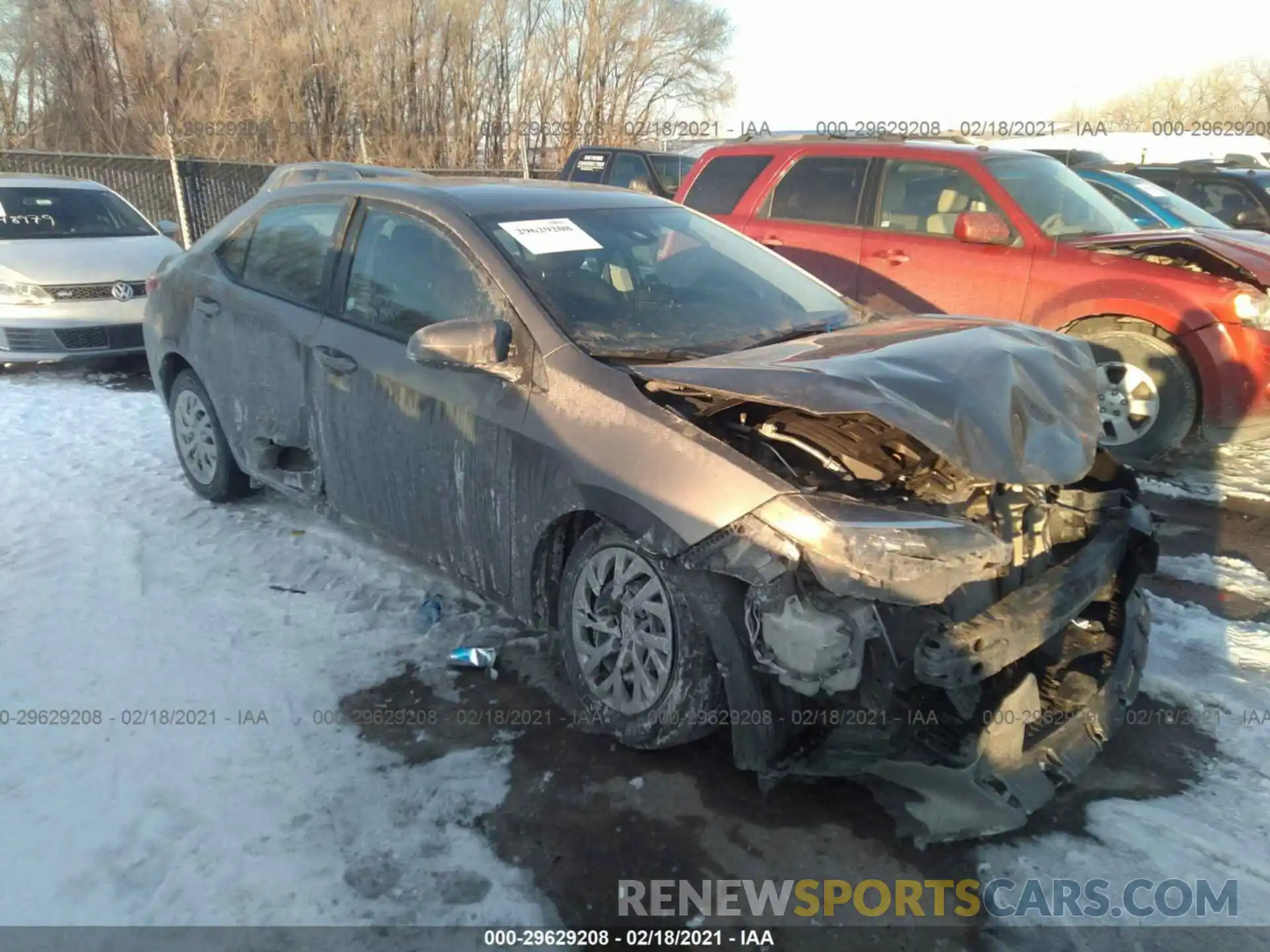 1 Photograph of a damaged car 2T1BURHE6KC241829 TOYOTA COROLLA 2019