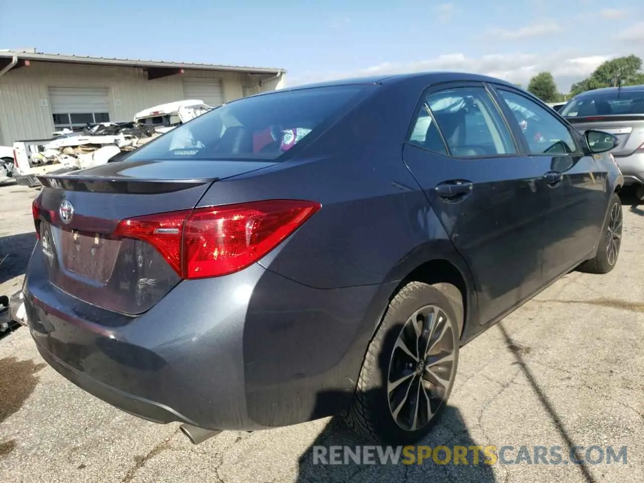 4 Photograph of a damaged car 2T1BURHE6KC241930 TOYOTA COROLLA 2019